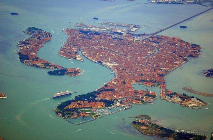 Hotel Feel Inn Venice Airport Exterior photo